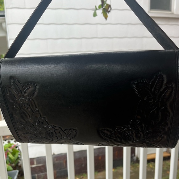 Vintage Black Leather Hand-tooled Purse Detachable Leather Handle and ChainStrap - Picture 8 of 12